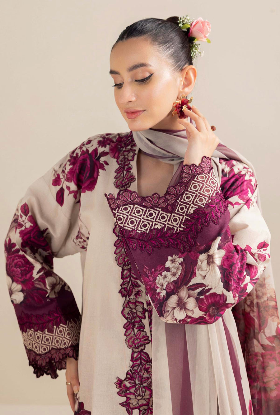 Adan Libas D # 211 - 01 | 3PC Luxury Printed Lawn | Chiffon Printed Dupatta