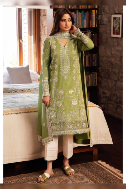 Zaha D # 213 - 01 | 3PC Luxury Lawn | Sequence Embroidered Lawn Duppata