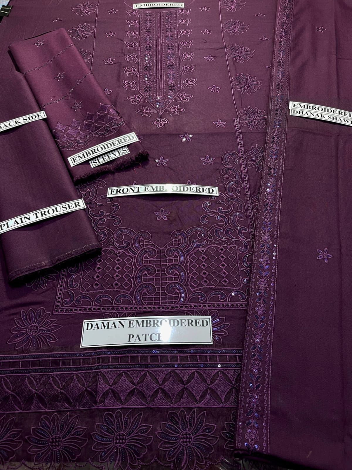 IZNIC# 153 - 01| 3PC Luxury Dhanak |Embroidered Dhanank Shawl